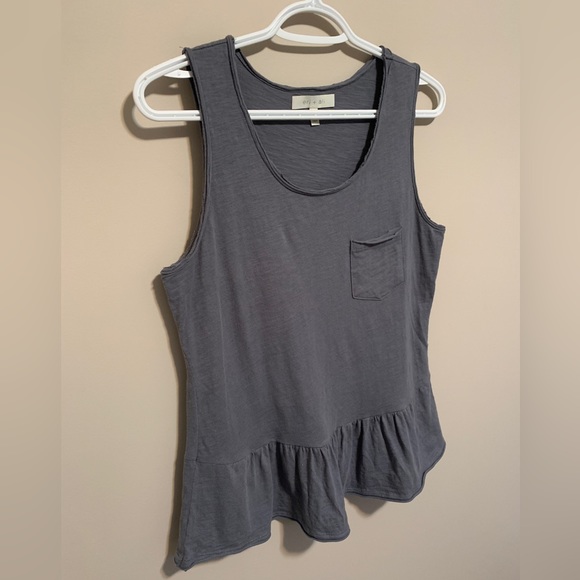 Eri + Ali tank, size small - Picture 3 of 6